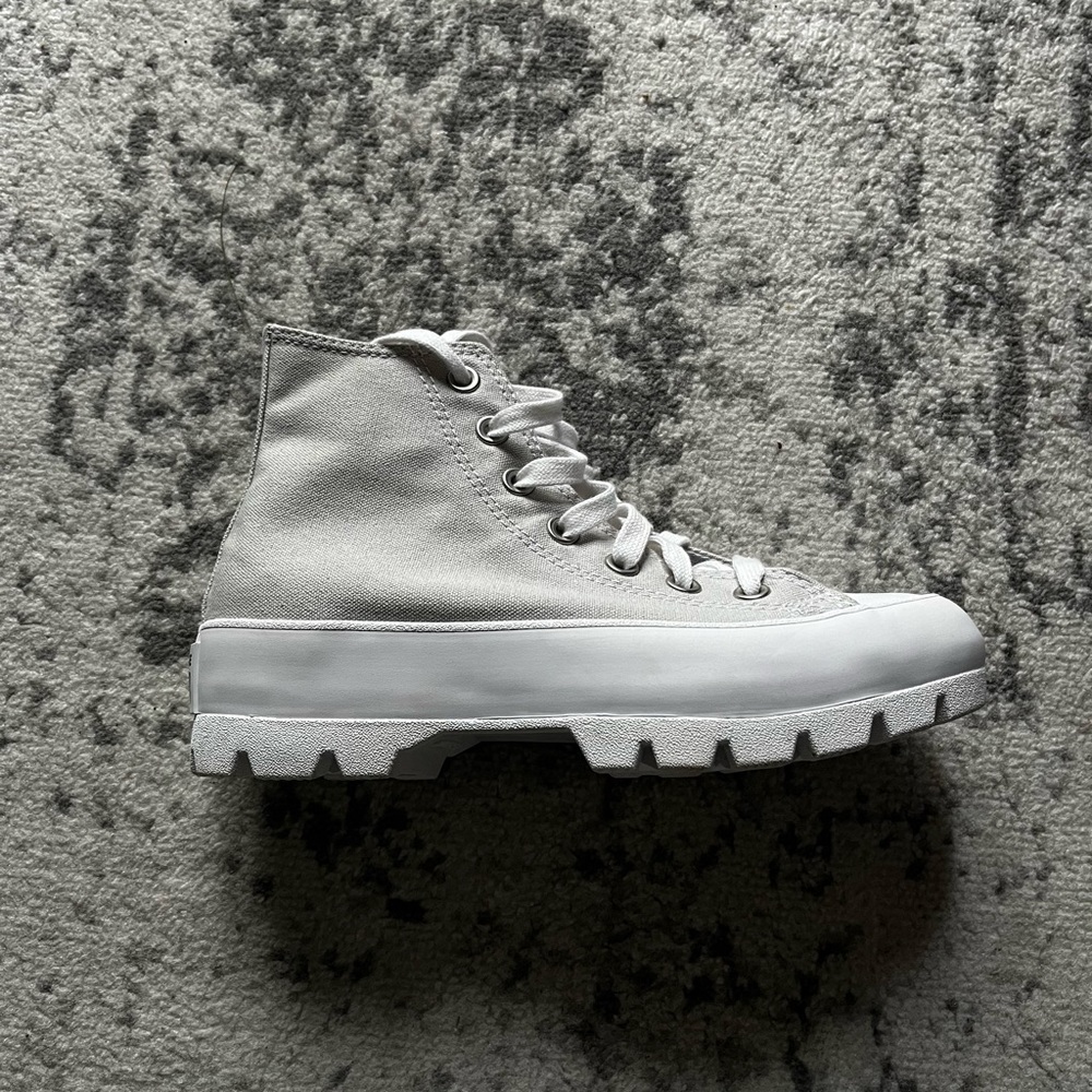Never been worn, just kept on shelf, but don’t have the original box. - Picture 3 of 5